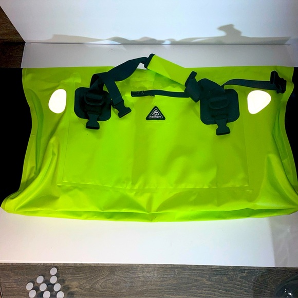 Haimont Waterproof Duffel Bag Roll-top Dry with 50L chartreuse - Picture 1 of 6